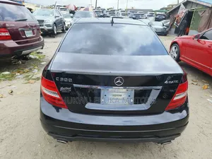 Mercedes-Benz C300 2012 Black