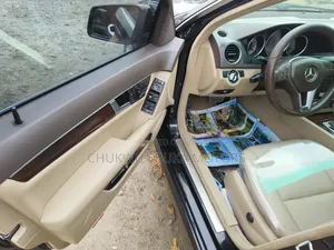 Mercedes-Benz C300 2012 Black