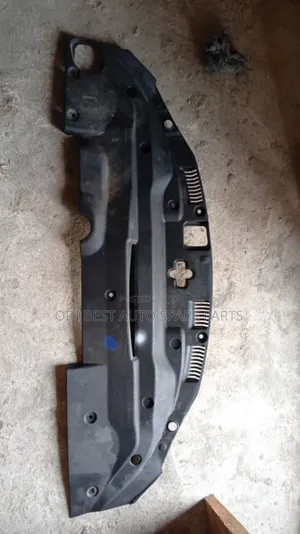 Lexus Is 250 010 Radiator Plastic