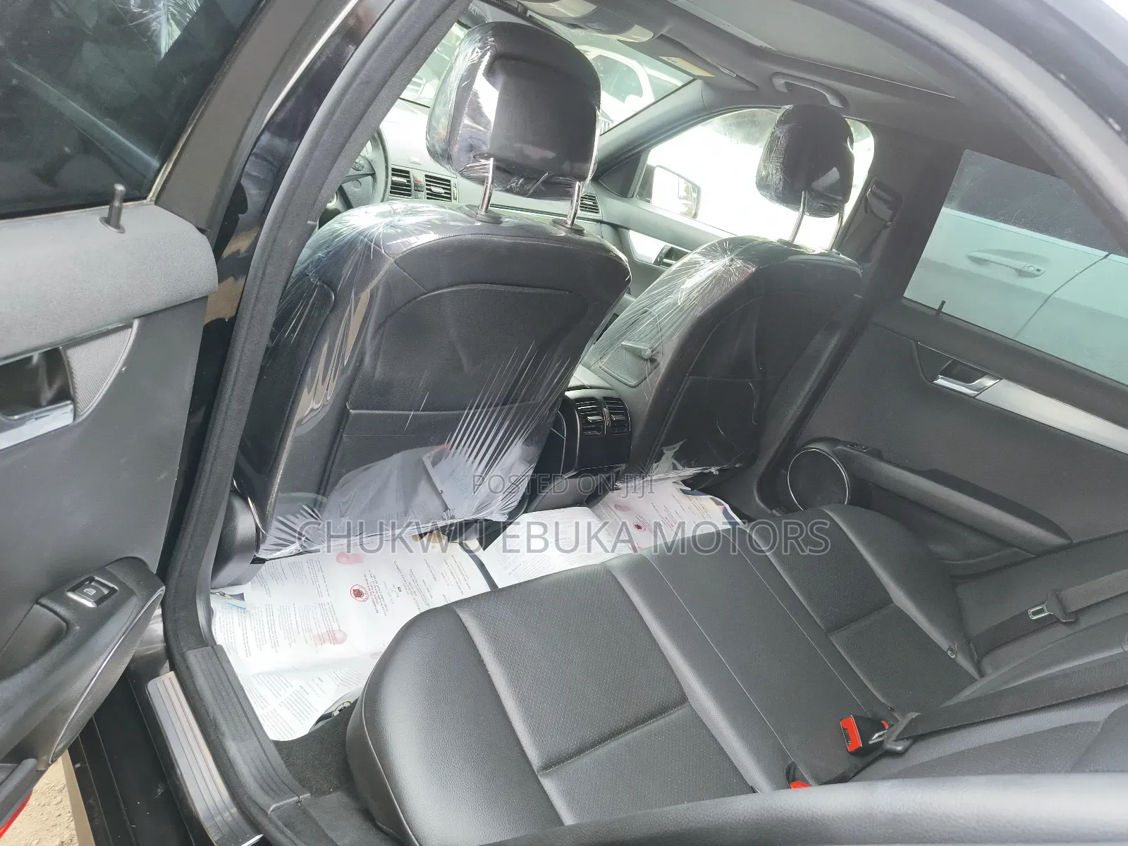 Mercedes-Benz C300 2010 Black
