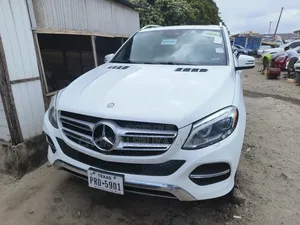 Mercedes-Benz GLE-Class GLE 350d 4MATIC 2017 White
