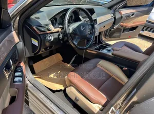 Mercedes-Benz E350 Base 4dr Sedan RWD (3.5L 6cyl 7A) 2010 Gray