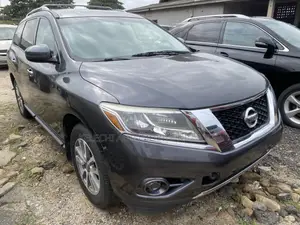 Nissan Pathfinder SV 4x4 2013 Gray