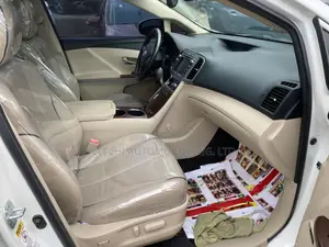Toyota Venza V6 AWD 2010 White