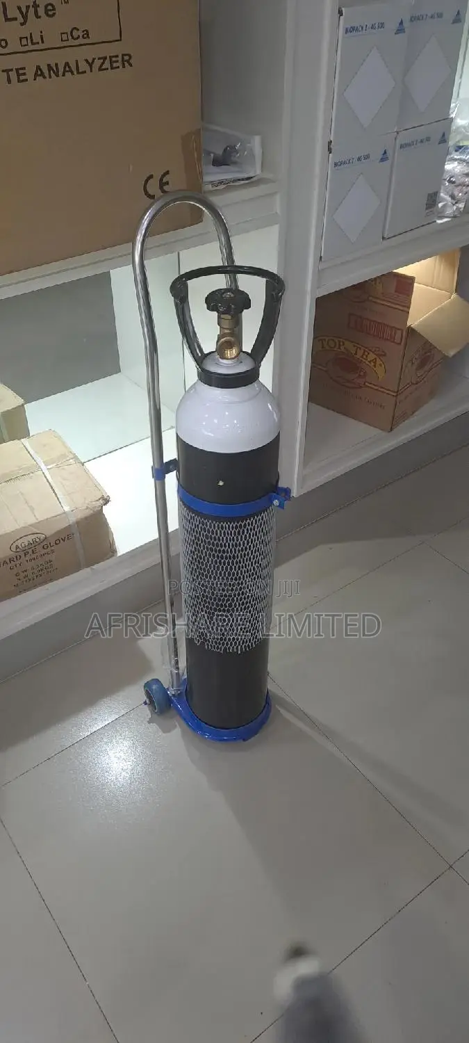 Oxygen Cylinder With Trolley