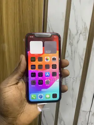 Apple iPhone XR 64 GB Red