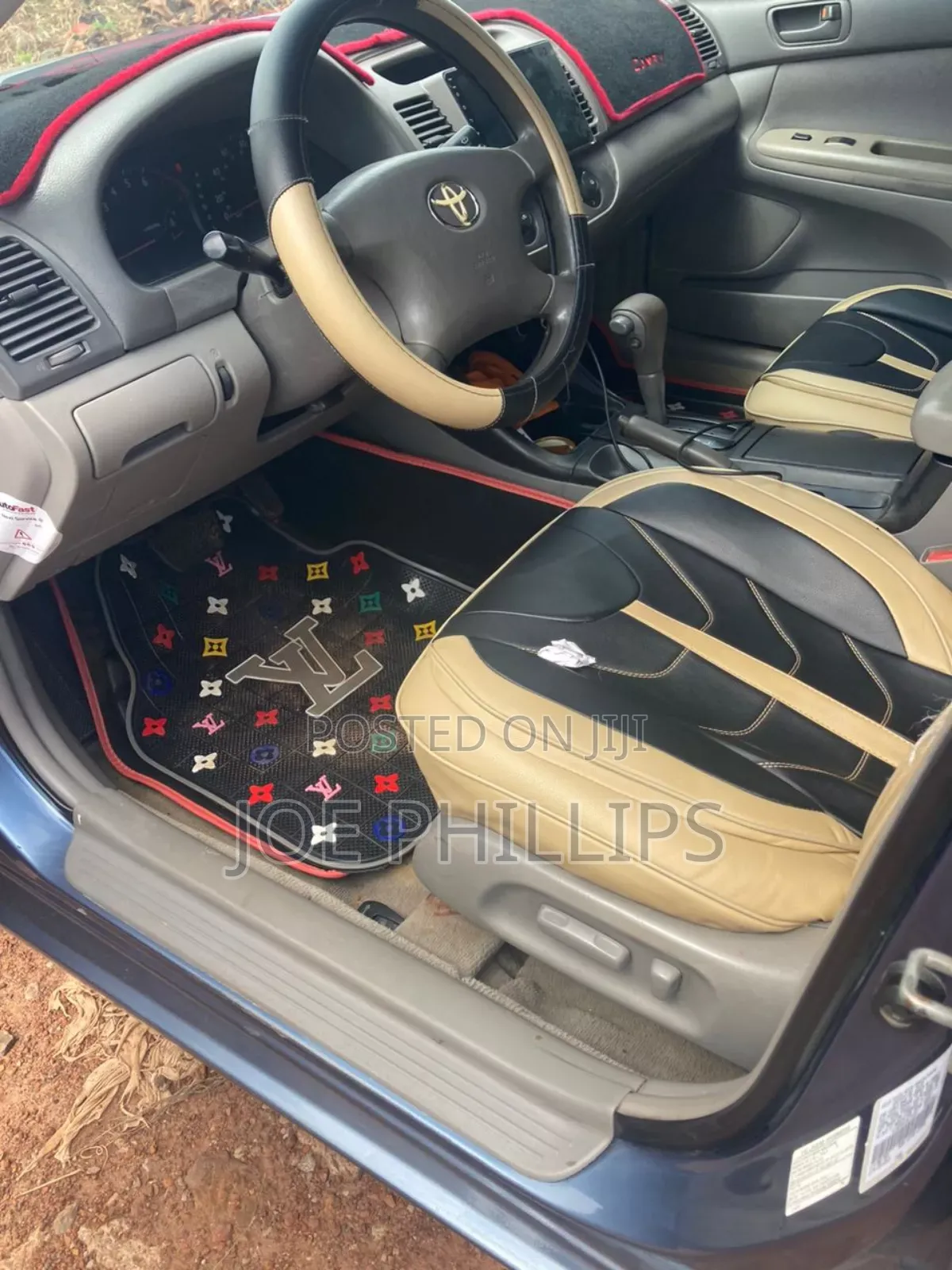 Toyota Coaster 2013 Blue