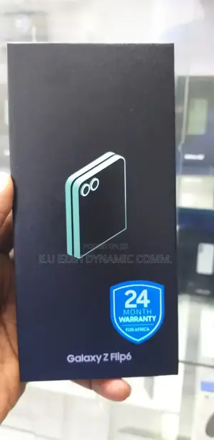 New Samsung Galaxy Z Flip6 256 GB Gold