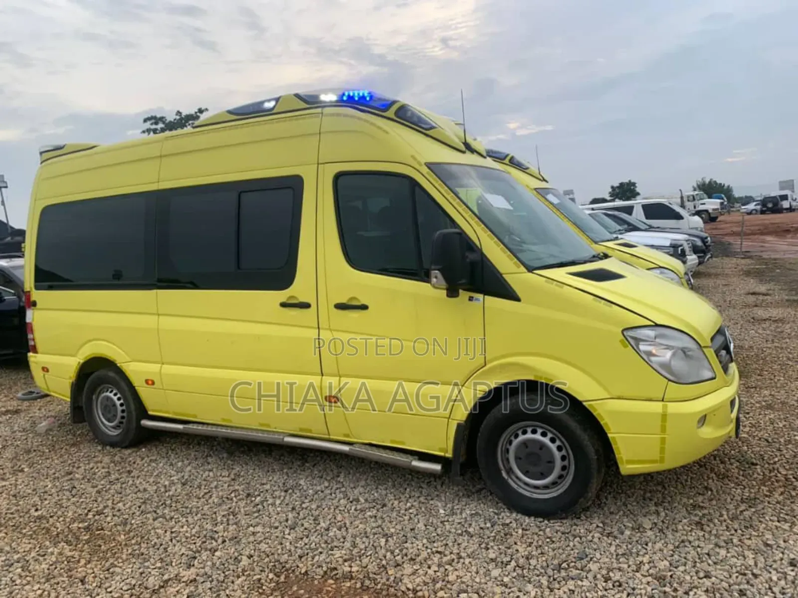 Mercedes-Benz Sprinter 2013 Yellow