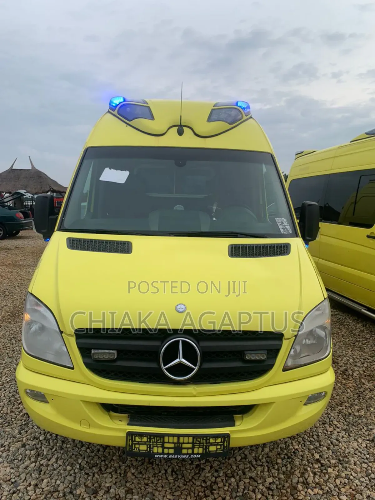 Mercedes-Benz Sprinter 2013 Yellow