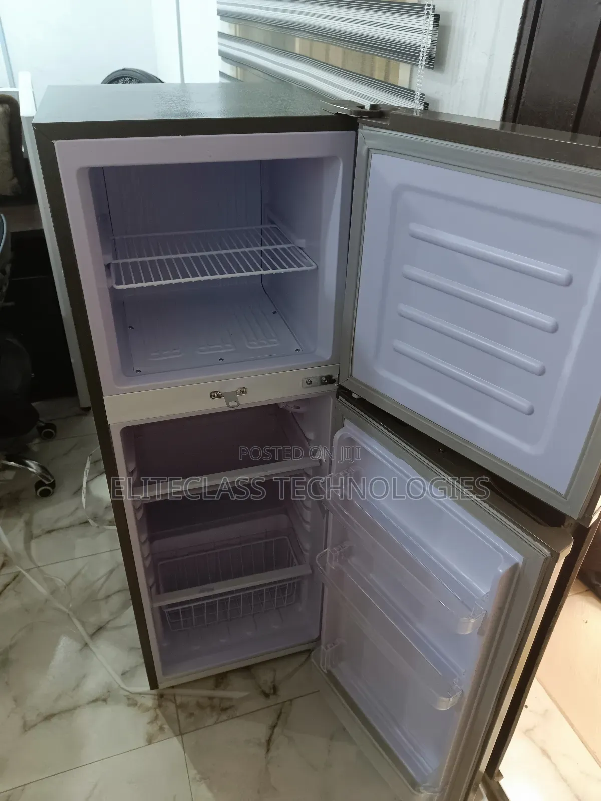 Reliable GC-260 LG Refrigerator
