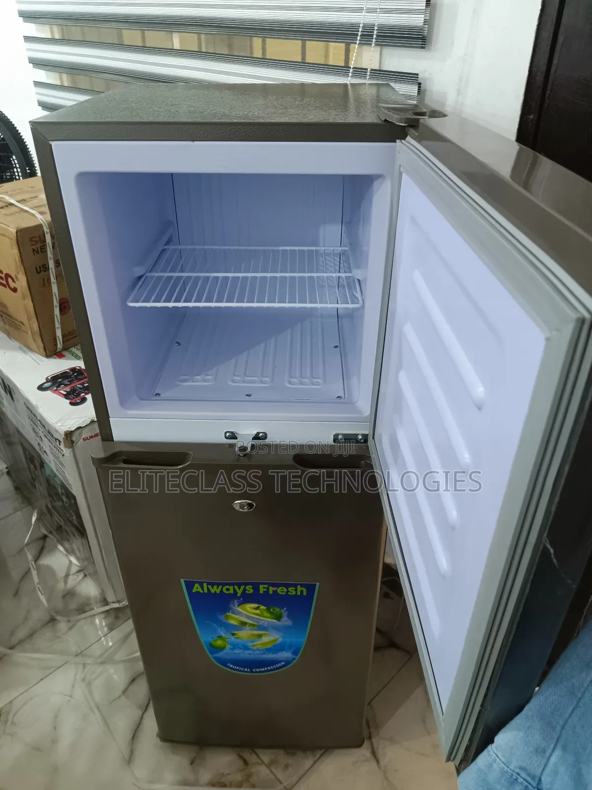Original GC-260 LG Refrigerator
