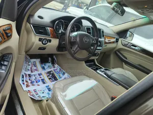 Mercedes-Benz M Class 2014 Brown