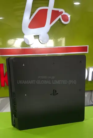 Sony Ps 4 Console Uk Cracked With 6 Games and Game Pad