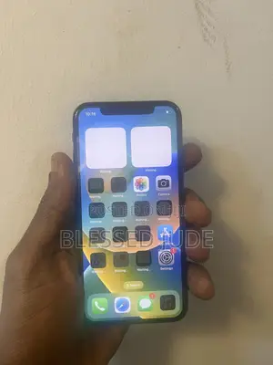 Apple iPhone X 64 GB Black