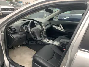 Toyota Camry 2010 Silver