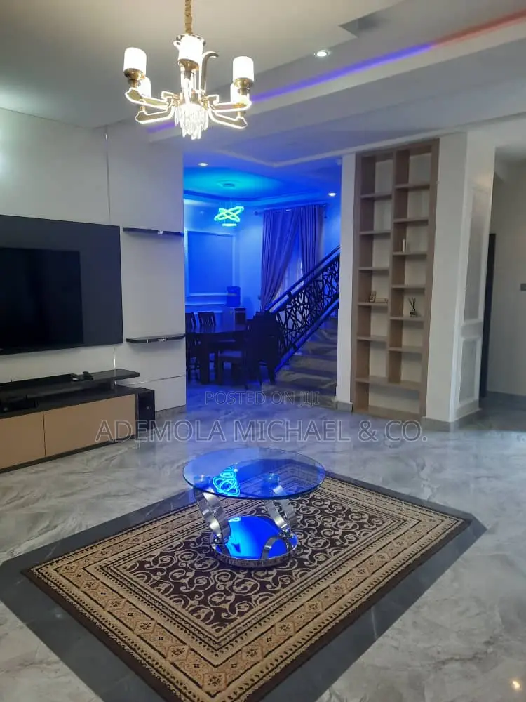 Furnished 5bdrm Duplex in Hill Side Estate for rent