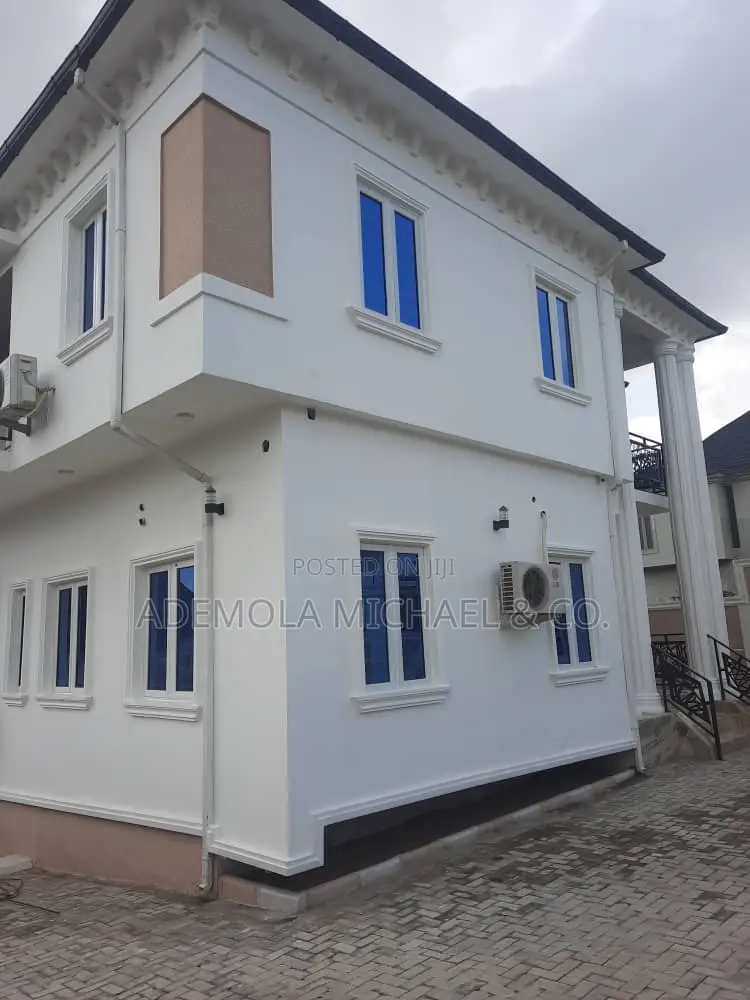 Furnished 5bdrm Duplex in Hill Side Estate for rent