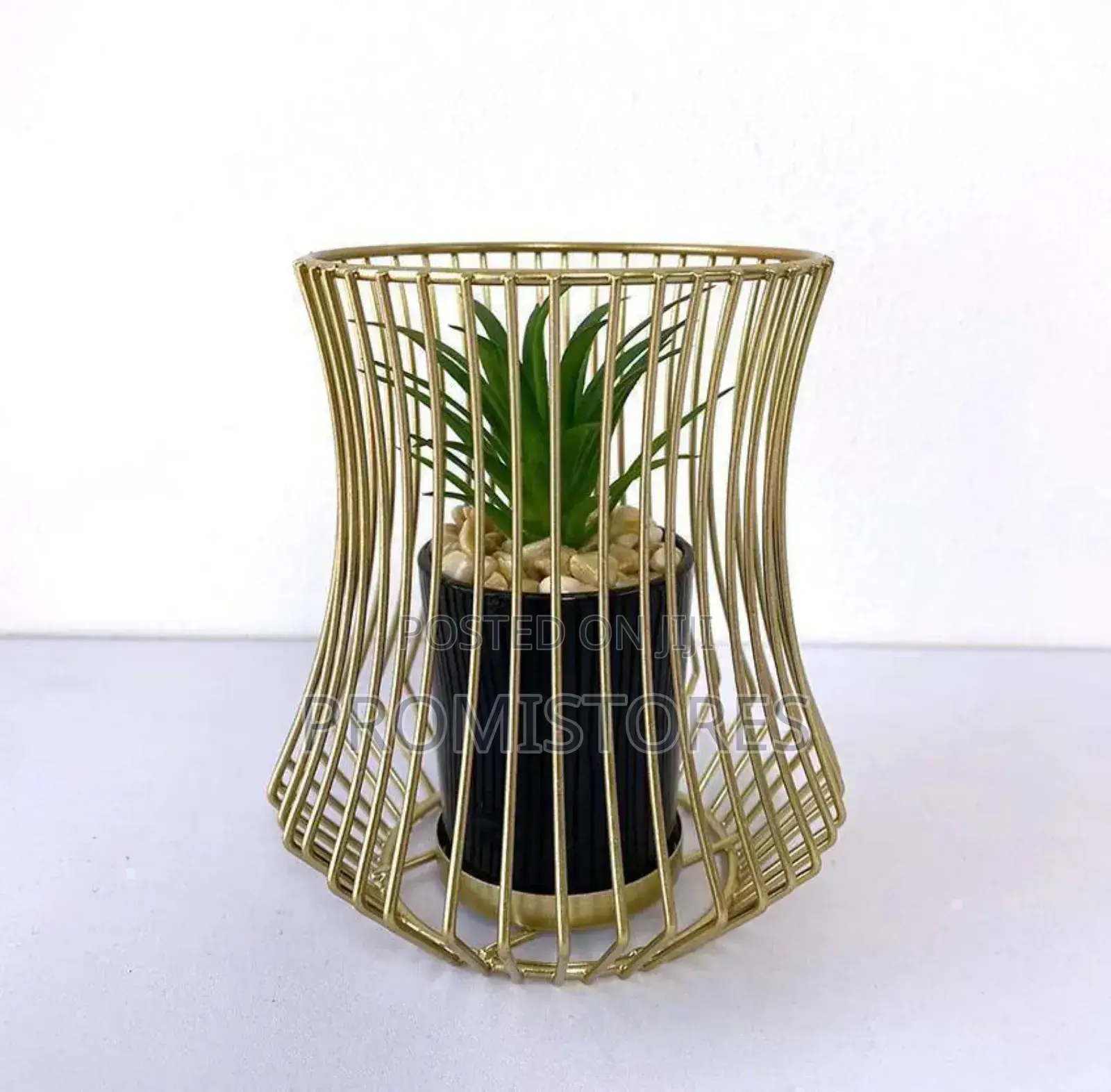 Gold Table Flower Decoration