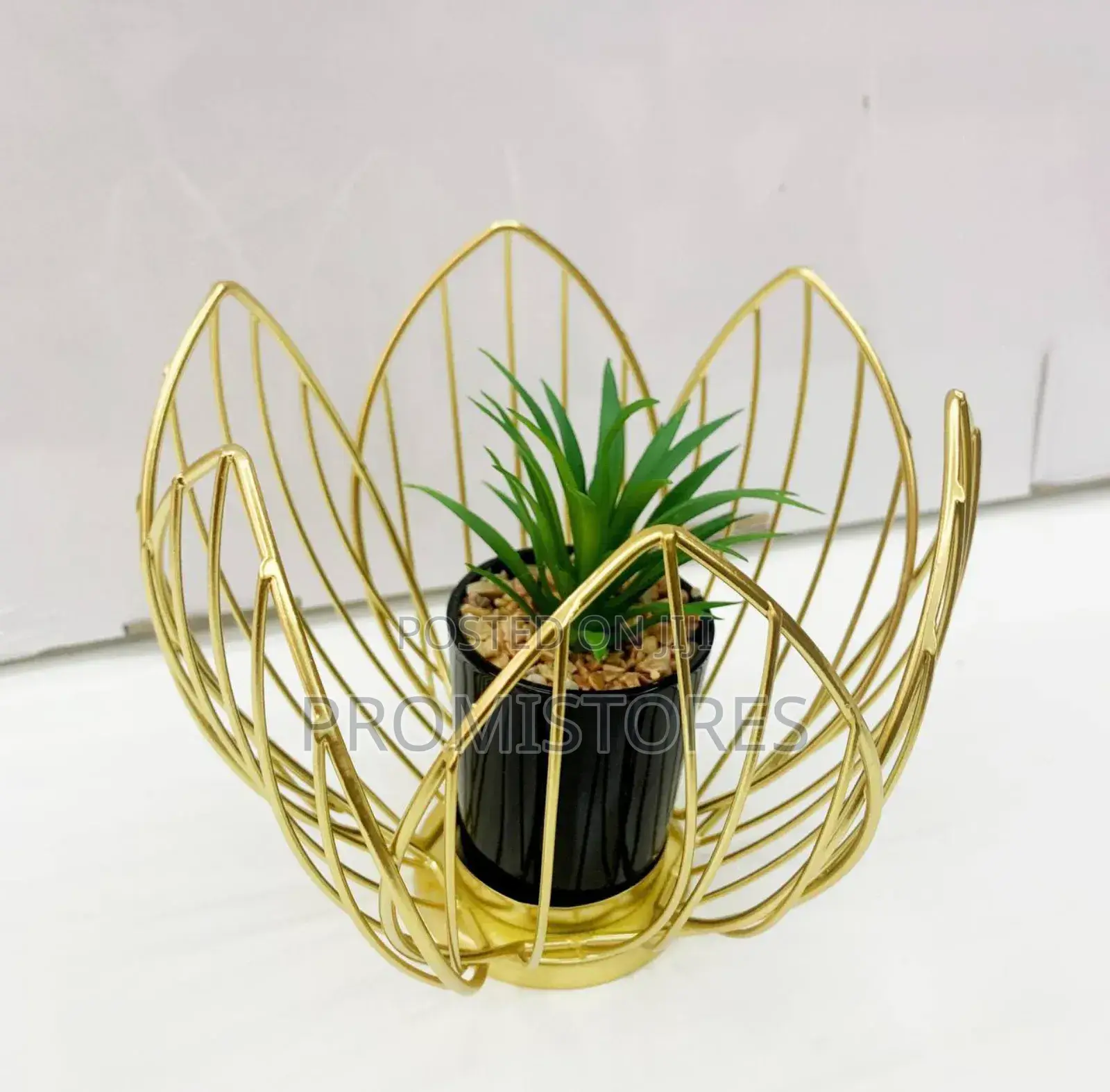 Gold Table Flower Decoration