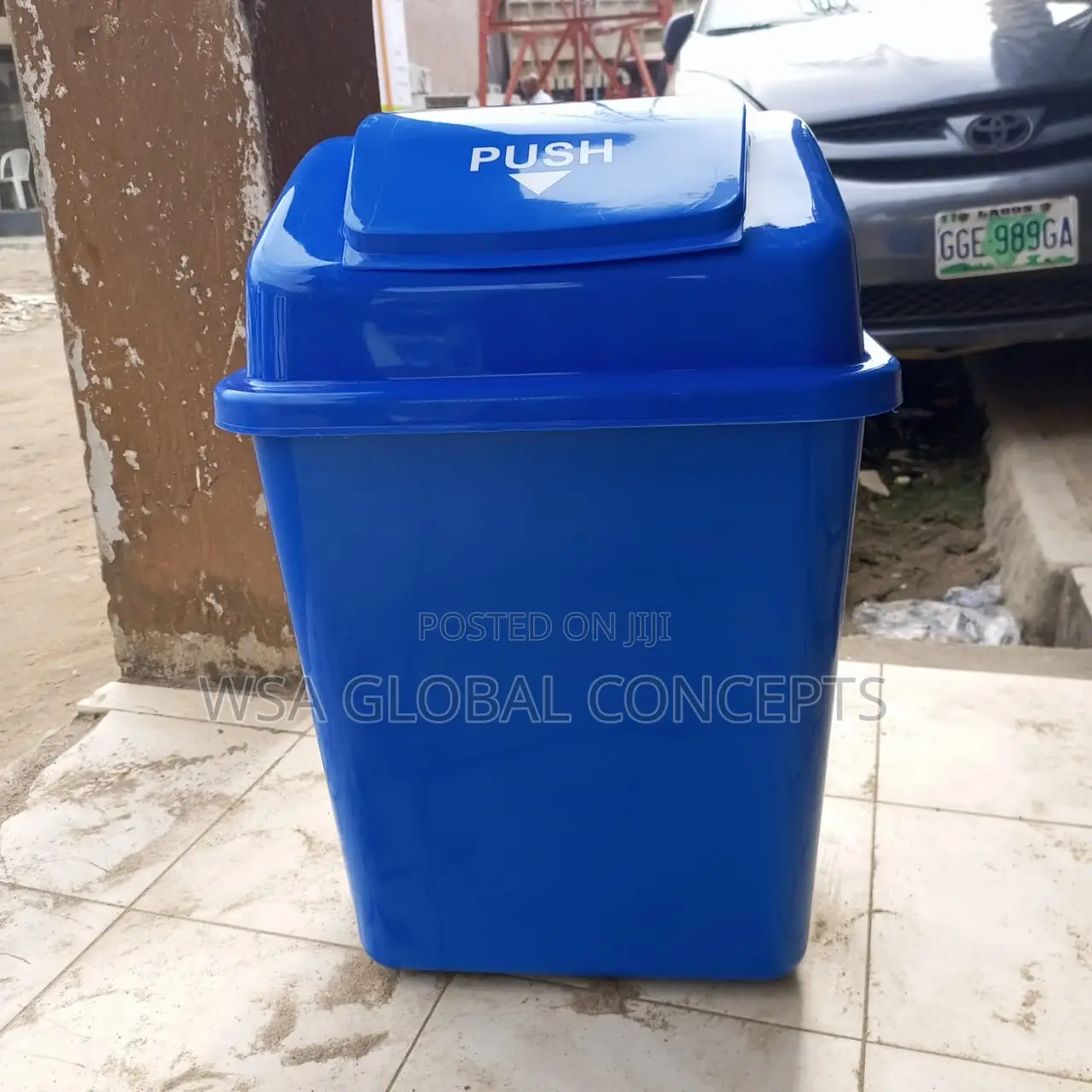 40 Liters Waste Bin With Push Sign to Open