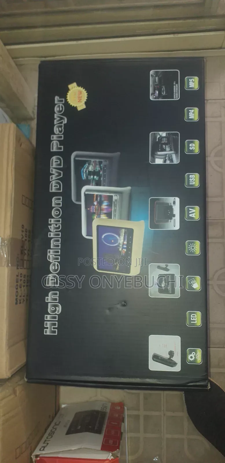 High Definition Head Rest DVD Player