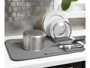 Foldable Water Absorbing/Drainage Utensils Rack Mat.