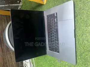 Laptop Apple MacBook Pro 2019 16GB Intel Core I9 SSD 1T