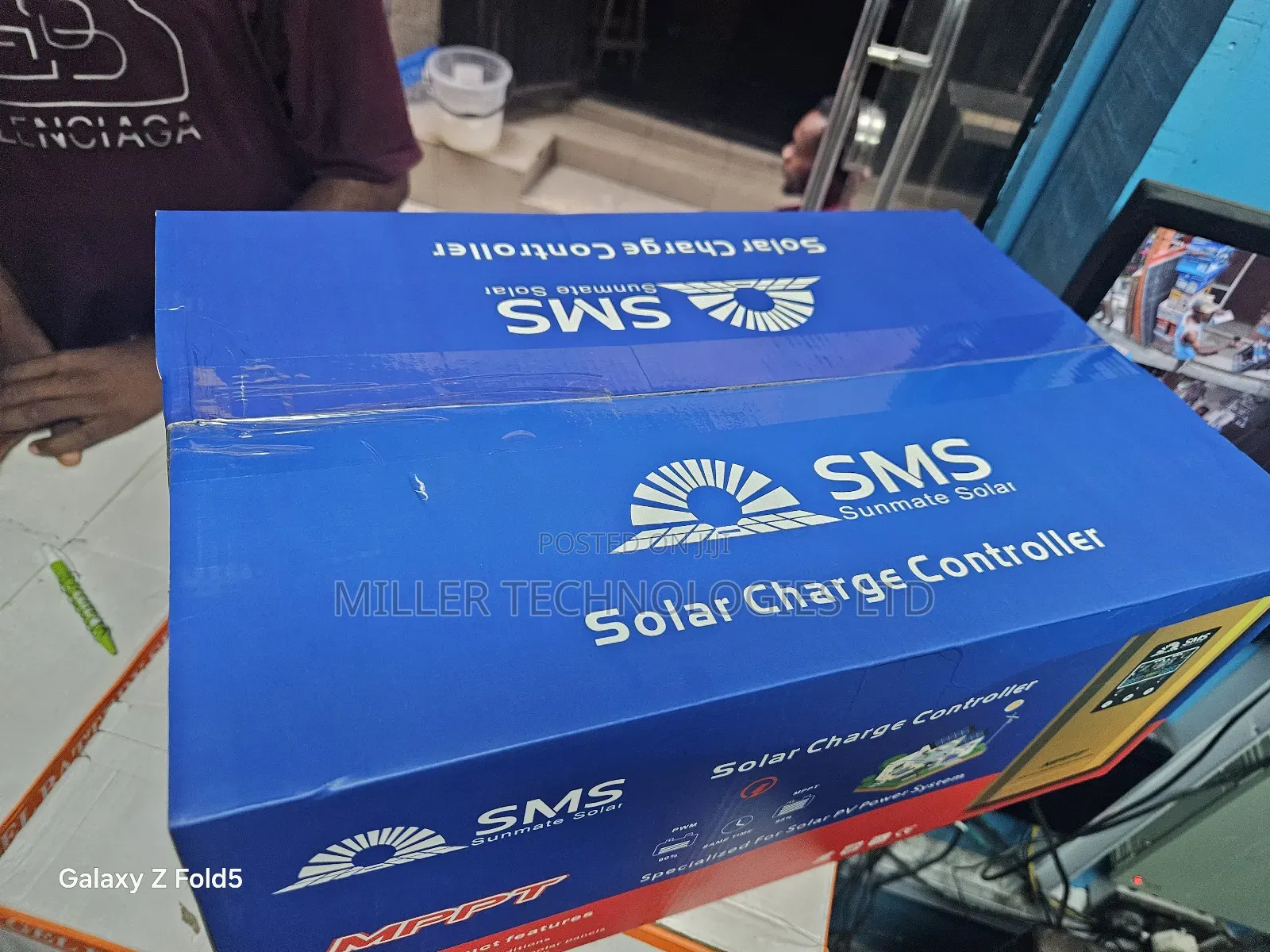 SMS Charge Controller 80A 12v/48v