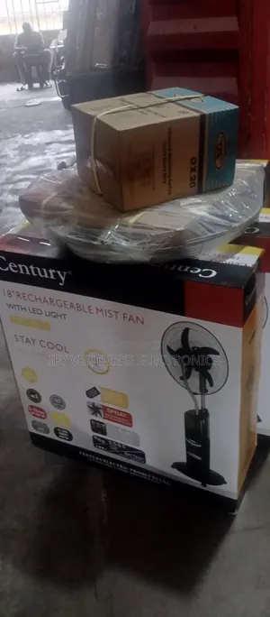 18" Century Rechargeable Mist Fan With 5 Blades