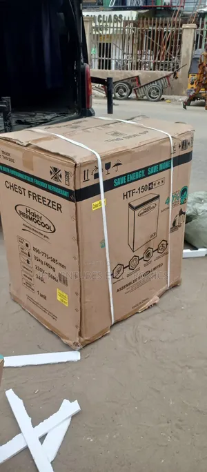 150 Litres Hair Thermocool Chest Freezer, Silver Color