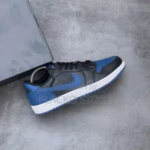 Original Air Jordan 1 Low Royal Sneakers