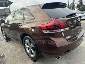 Toyota Venza Limited AWD V6 2013 Brown