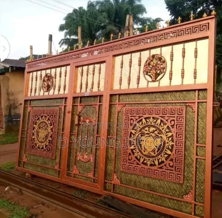 New Model Rolling Gate