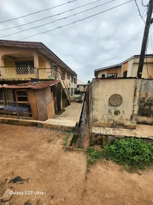 16bdrm Block of Flats in Agodi Gate for sale