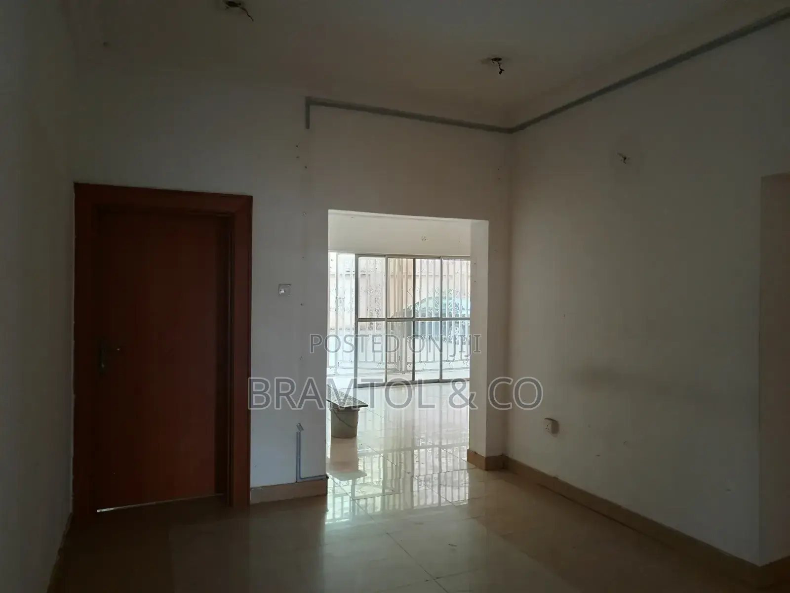 3bedroom Flat Strictly for Office Use