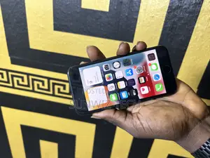 Apple iPhone 7 32 GB Black