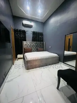 Luxurious 4 Bedroom Stand-Alone King-Sized Party Apartment