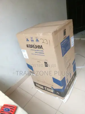 Top Frezer Refrigerator 93L Bruhm