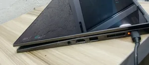 Laptop Lenovo ThinkPad X1 Yoga Gen 8 16GB Intel Core i7 SSD 512GB