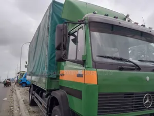 M/Benz Truck Pickup 1320 Model 