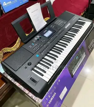 Yamaha Keyboard PSR E473
