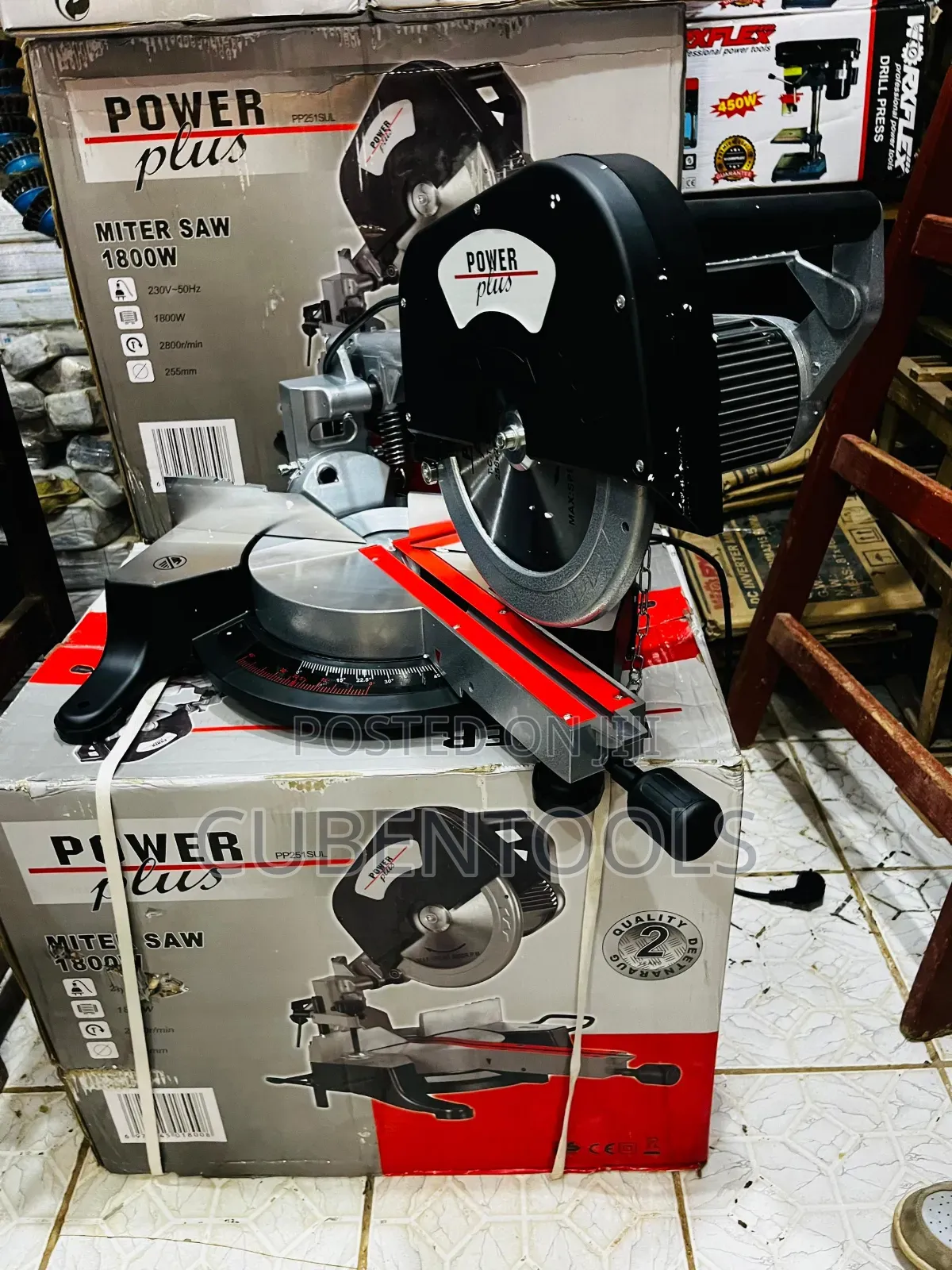 Sliding Mitre Saw