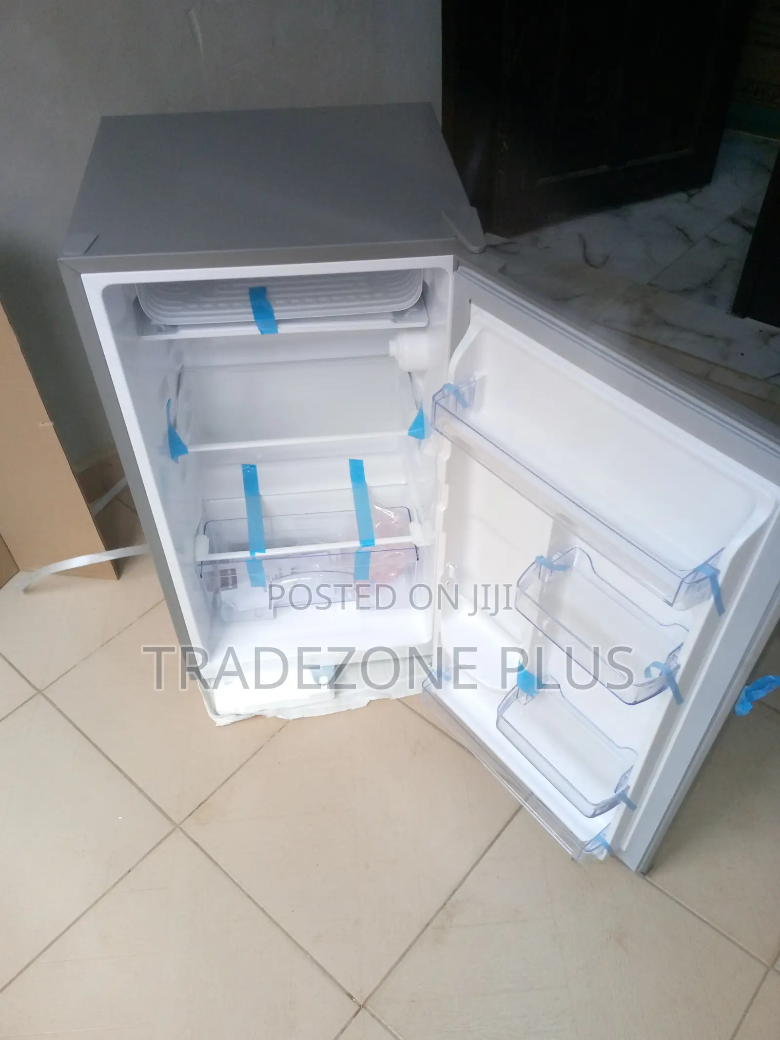 Amazing Bruhm BRS-93mmds Refrigerator
