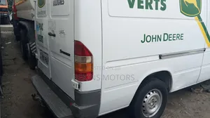 Mercedes-Benz Sprinter 2010 White