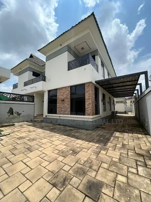 3bdrm Duplex in In An Estate for sale