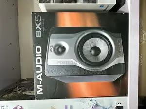 M-Audio 5 Carbon Studio Monitor Speaker
