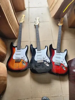 Fender Stratocaster Electric Guitar 6 Strings