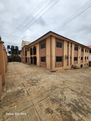 20bdrm Block of Flats in Agodi Gate for sale