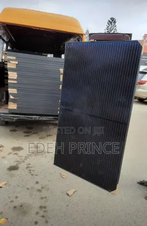 500watts All Black Panels